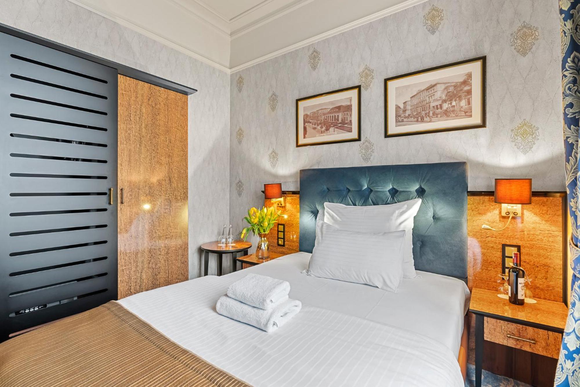 Hotel Diament Plaza Katowice Luaran gambar