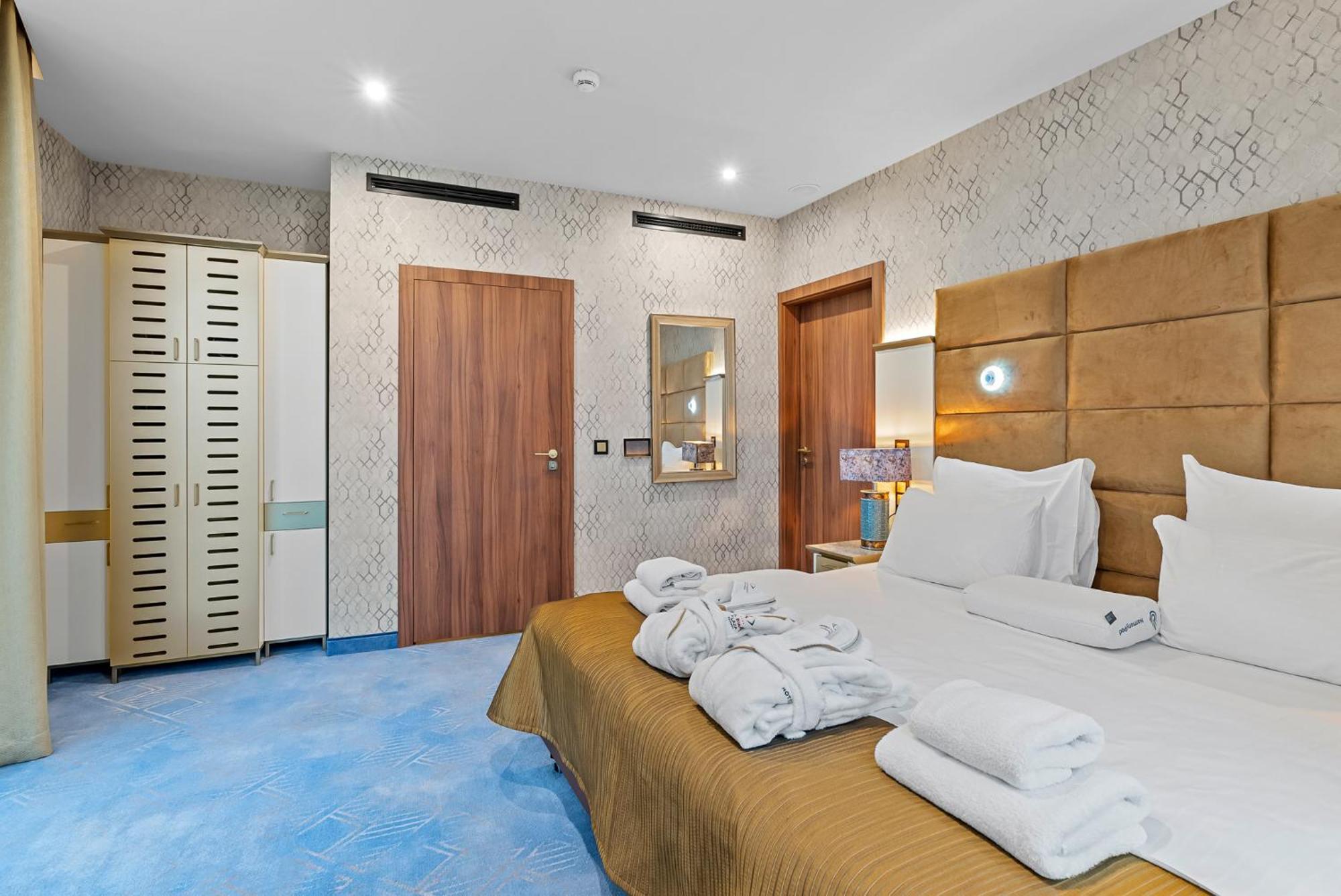 Hotel Diament Plaza Katowice Luaran gambar